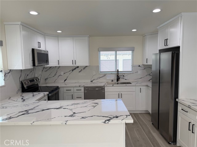 Detail Gallery Image 8 of 15 For 805 Forest, South Pasadena,  CA 91030 - 2 Beds | 2 Baths