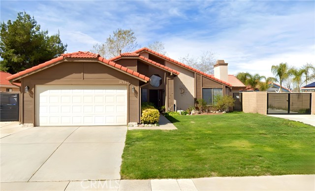 Detail Gallery Image 1 of 45 For 37133 Dawson Dr, Palmdale,  CA 93550 - 4 Beds | 2 Baths