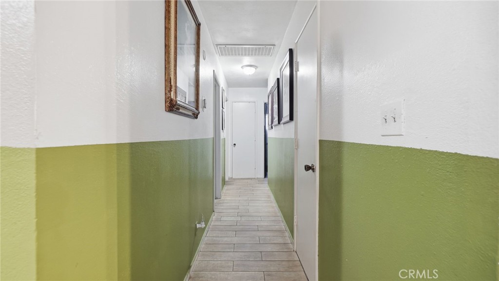 https://media.crmls.org/medias/0b9b0cc6-07b9-4ab4-a00b-f6629a284438.jpg?preset=X-Large