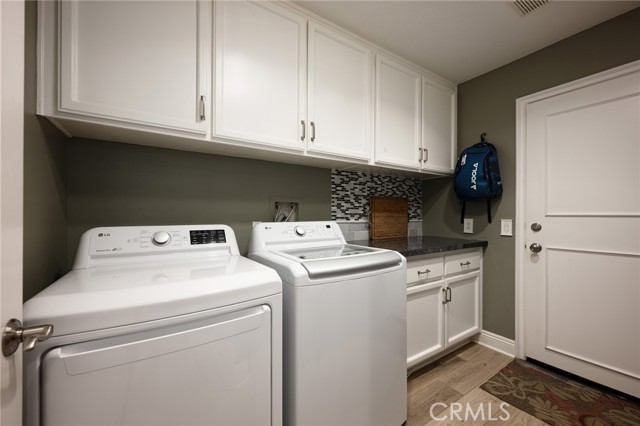 Image 20 of 59 For 33 Calle Del Norte