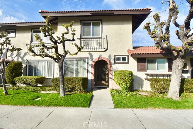 Detail Gallery Image 1 of 20 For 8775 Bolsa Ave, Westminster,  CA 92683 - 2 Beds | 2/1 Baths