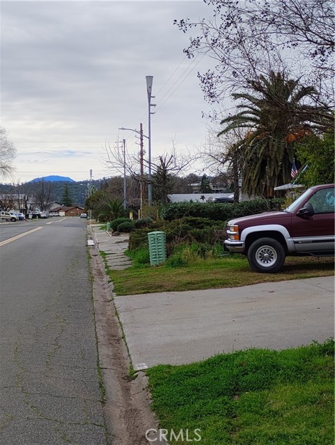 Detail Gallery Image 6 of 7 For 555 Keys Bld, Clearlake Oaks,  CA 95423 - – Beds | – Baths