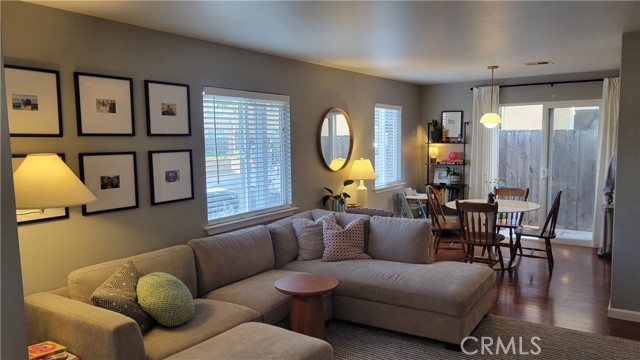 Detail Gallery Image 3 of 22 For 1093 Belridge, Oceano,  CA 93445 - 3 Beds | 2/1 Baths