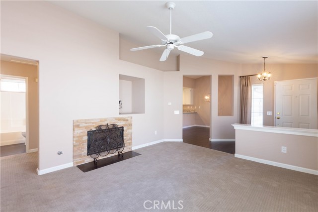 Detail Gallery Image 14 of 22 For 40632 Corte Albara, Murrieta,  CA 92562 - 2 Beds | 2 Baths