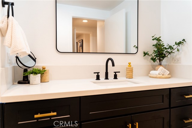 Detail Gallery Image 20 of 32 For 1189 Crenshaw Bld, Los Angeles,  CA 90019 - – Beds | – Baths