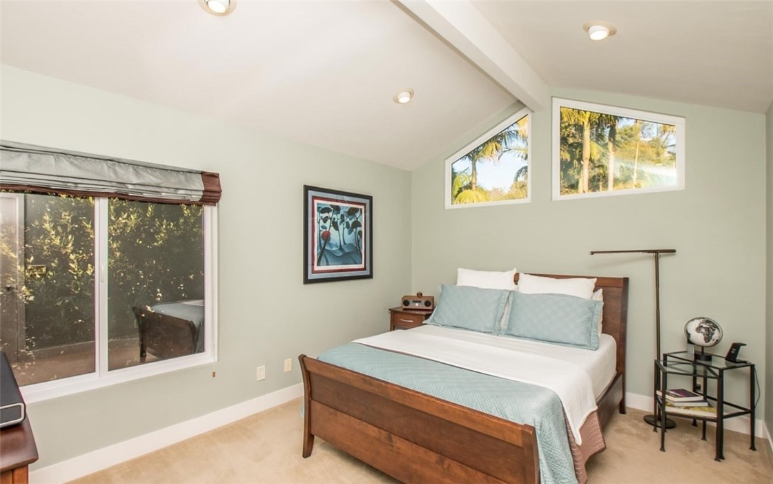 6332 Caminito Del Pastel, San Diego, California 92111, 2 Bedrooms Bedrooms, ,3 BathroomsBathrooms,Residential rental,For Sale,Caminito Del Pastel,DW24029775