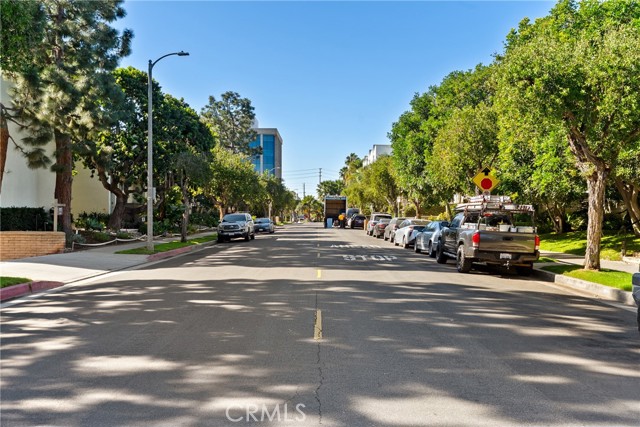 Detail Gallery Image 35 of 40 For 13231 Fiji Way #H,  Marina Del Rey,  CA 90292 - 3 Beds | 2/1 Baths