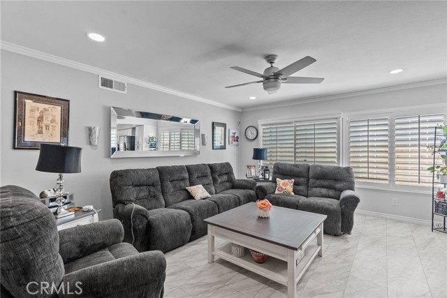 Detail Gallery Image 17 of 37 For 25536 Old Course Way, Valencia,  CA 91355 - 3 Beds | 2 Baths