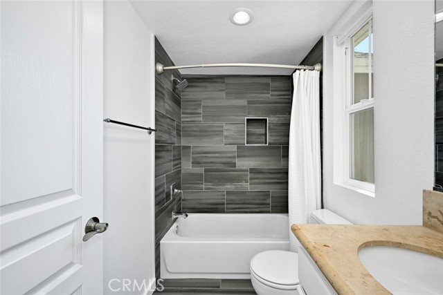Detail Gallery Image 20 of 32 For 22 Valmont Way, Ladera Ranch,  CA 92694 - 2 Beds | 2/1 Baths