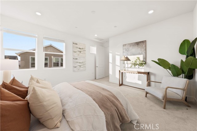 470 Lobata, Irvine CA: https://media.crmls.org/medias/0ba39a23-e80b-4794-9334-7e4301517192.jpg