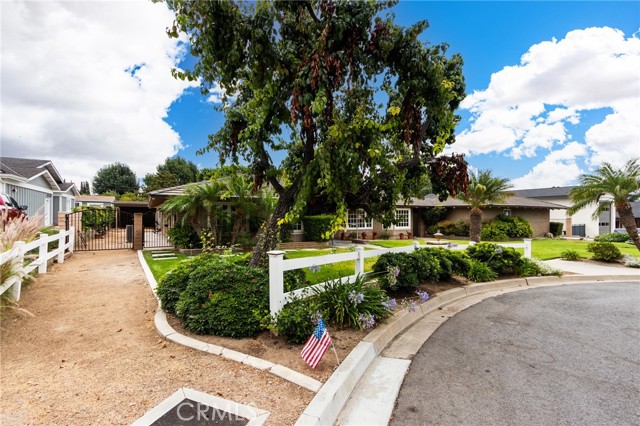 5802 Lakehaven Way, Yorba Linda CA: https://media.crmls.org/medias/0ba436b3-52a8-4644-bc11-5f34a30a37b8.jpg