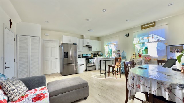 11125 Glenoaks Boulevard, Pacoima CA: https://media.crmls.org/medias/0ba4699f-bc2a-4eb8-a04d-7314e72abd0f.jpg