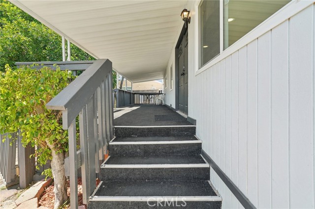 Detail Gallery Image 5 of 35 For 2755 Arrow Highway, La Verne,  CA 91750 - 2 Beds | 2 Baths