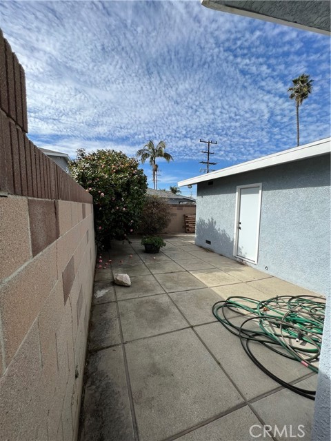 2312 Graham Avenue, Redondo Beach, California 90278, 3 Bedrooms Bedrooms, ,2 BathroomsBathrooms,Residential,Sold,Graham,SB23028179