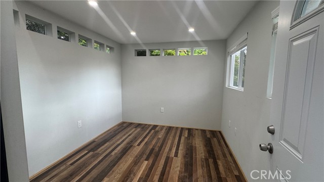 5624 Freeman Avenue, La Crescenta CA: https://media.crmls.org/medias/0ba5f8cf-c409-4de6-9426-ee301cf44d85.jpg
