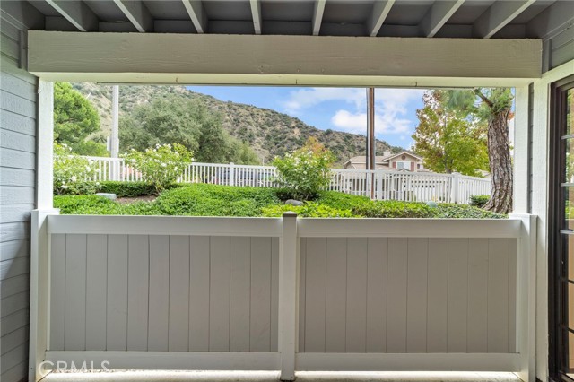 202 Evergreen Court, Azusa CA: https://media.crmls.org/medias/0ba6e497-83b4-408c-8bac-72a167afd192.jpg