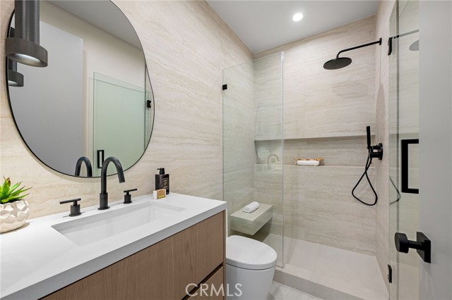 Detail Gallery Image 49 of 73 For 16728 Morrison St, Encino,  CA 91436 - 7 Beds | 6/1 Baths