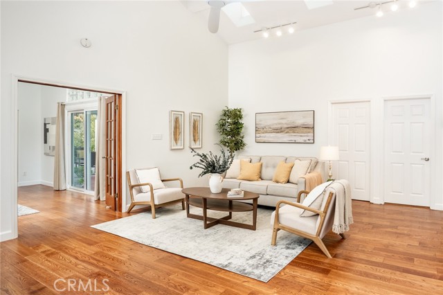 Detail Gallery Image 12 of 61 For 118 Adams Ave, Huntington Beach,  CA 92648 - 3 Beds | 2 Baths
