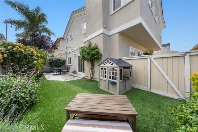 1817 Clark Lane, Redondo Beach CA: https://media.crmls.org/medias/0baa86c2-7942-48de-acdb-6d2ecb97bc90.jpg
