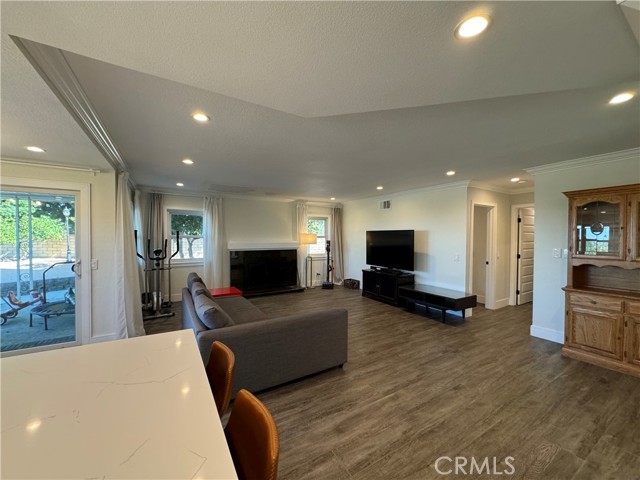 13745 Moonshadow Place, Chino Hills CA: https://media.crmls.org/medias/0bab30a3-4f6d-4352-9102-533d29ff08de.jpg