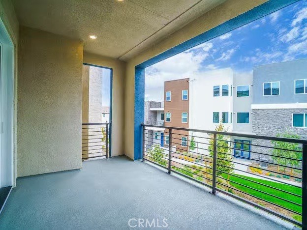 Detail Gallery Image 4 of 47 For 352 Tank, Irvine,  CA 92618 - 3 Beds | 3/1 Baths