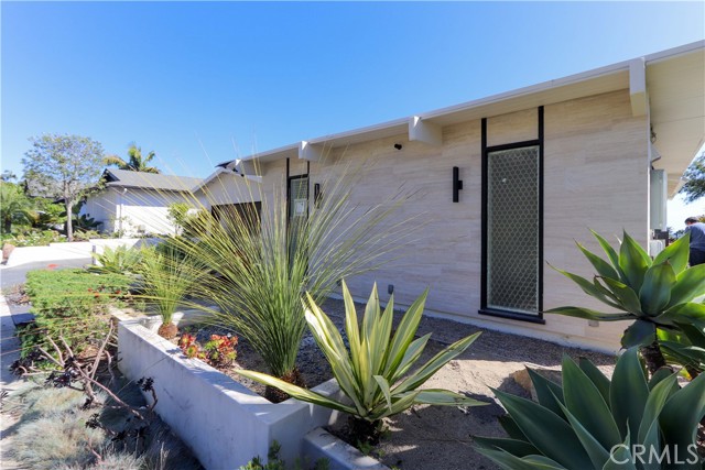 Detail Gallery Image 5 of 30 For 4023 Calle Mayo, San Clemente,  CA 92673 - 2 Beds | 2 Baths