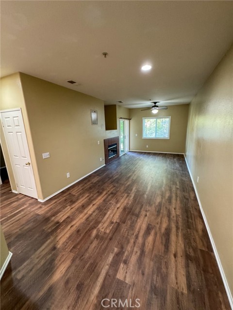 Detail Gallery Image 4 of 16 For 26444 Arboretum Way #2106,  Murrieta,  CA 92563 - 1 Beds | 1 Baths