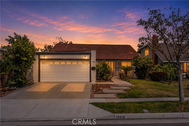 Front Image Thumbnail for CRDW26159171