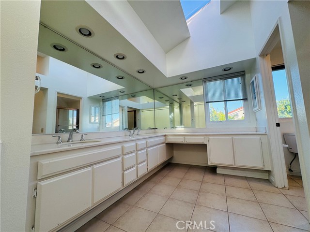 Detail Gallery Image 18 of 29 For 12 Lexington, Irvine,  CA 92620 - 4 Beds | 2/1 Baths