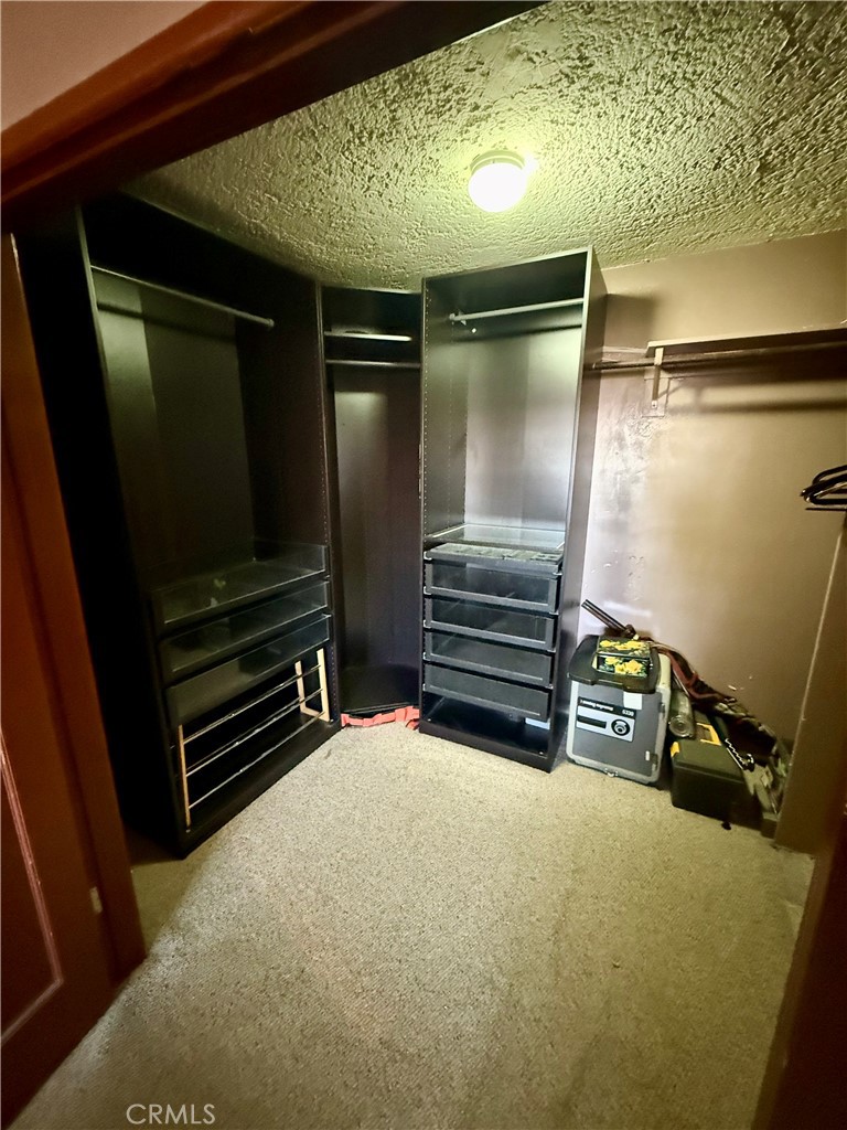 https://media.crmls.org/medias/0bb1b09c-5f98-4dba-a916-3a7c28afe892.jpg?preset=X-Large