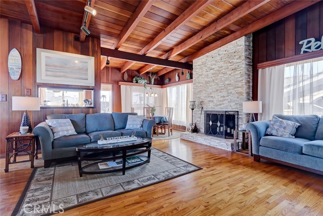 340 24th Street, Hermosa Beach, California 90254, 3 Bedrooms Bedrooms, ,3 BathroomsBathrooms,Residential,Sold,24th,SB22025950