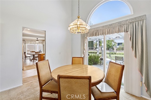 1251 Shakespeare Drive, Riverside CA: https://media.crmls.org/medias/0bb307b6-2db9-40c3-92e6-7cbbd090c5f2.jpg