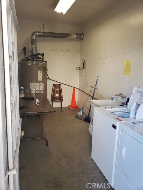 Detail Gallery Image 20 of 38 For 3630 E 2nd St #1,  Long Beach,  CA 90803 - 2 Beds | 1 Baths