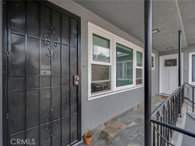 Detail Gallery Image 4 of 15 For 933 E 1st St #7,  Long Beach,  CA 90802 - 1 Beds | 1 Baths