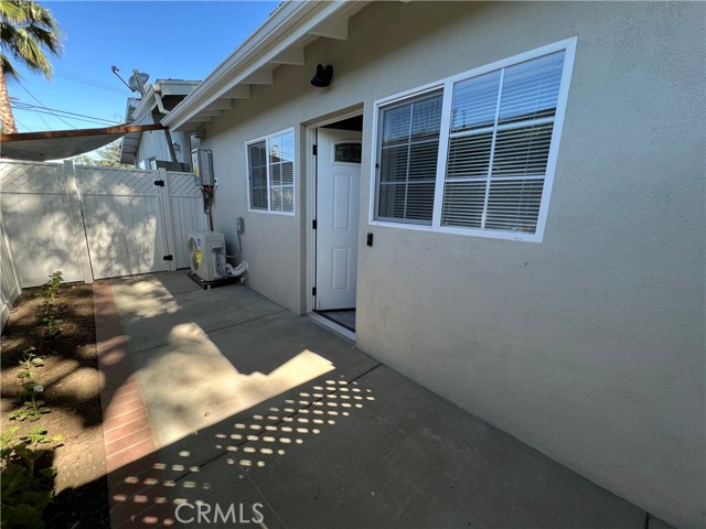 6919 Lena, West Hills CA: https://media.crmls.org/medias/0bb55795-c91d-4cca-88b0-71c1f6a1a734.jpg
