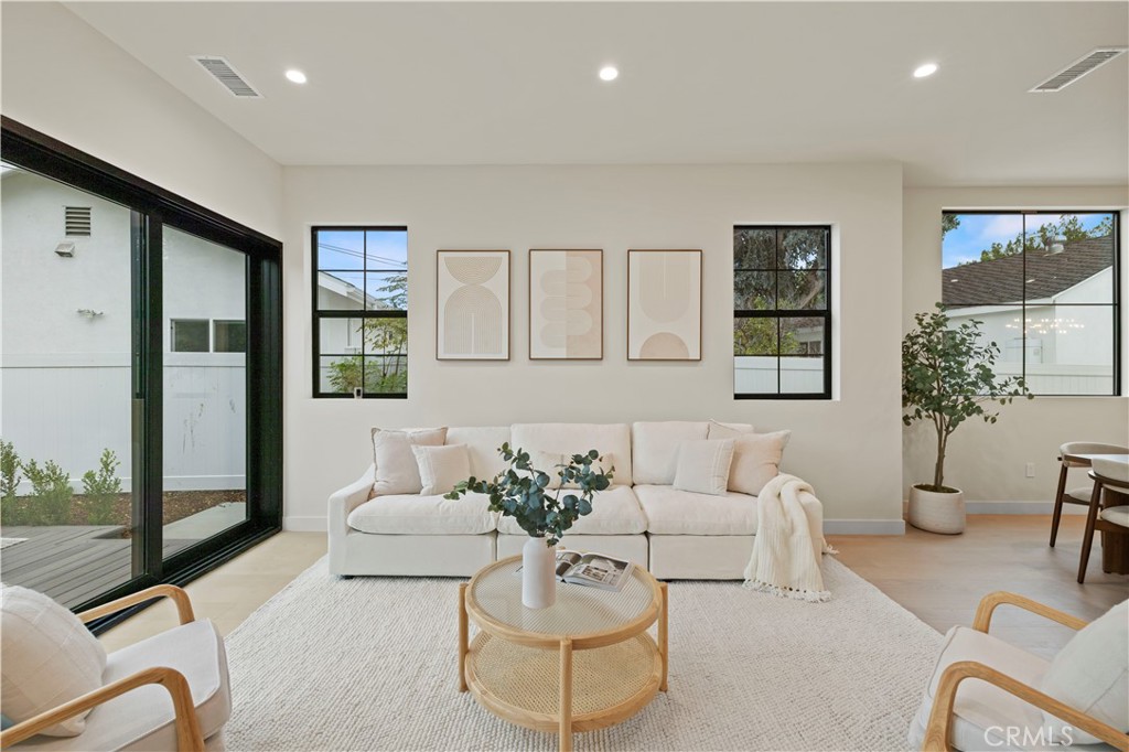 MLS #SR25255384 image #6