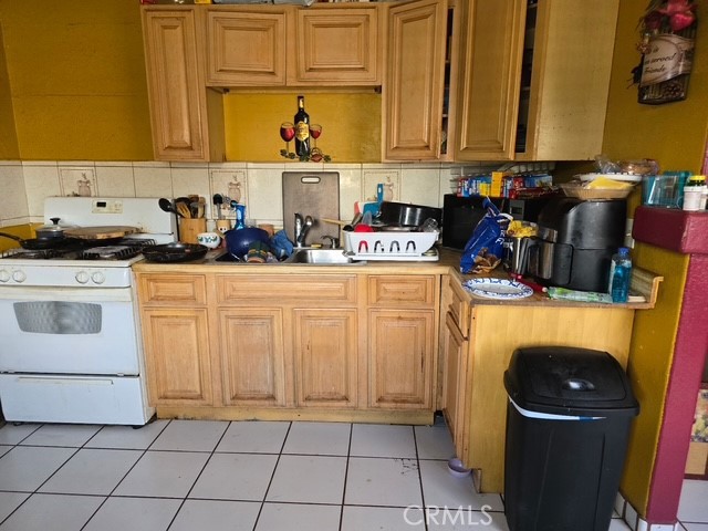 Detail Gallery Image 3 of 25 For 505 Lee, Imperial,  CA 92251 - 3 Beds | 1 Baths