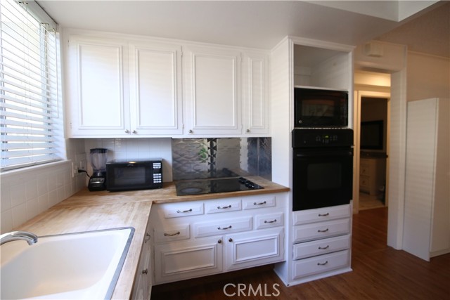 Detail Gallery Image 7 of 38 For 34 Calle Aragon a,  Laguna Woods,  CA 92637 - 2 Beds | 2 Baths