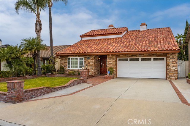 2545 E Lark Ellen Lane, Anaheim CA: https://media.crmls.org/medias/0bb643aa-029c-4eab-92fd-82e38d5be497.jpg