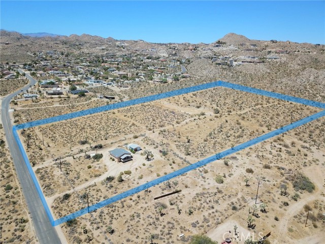 Detail Gallery Image 1 of 14 For 57800 Paxton Rd Yucca Valley, Ca 92284, Yucca Valley,  CA 92284 - 2 Beds | 1 Baths