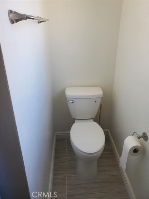 24 Roswell Avenue, Long Beach CA: https://media.crmls.org/medias/0bb86e6a-e5dc-45f2-8863-c606ef1bed4b.jpg