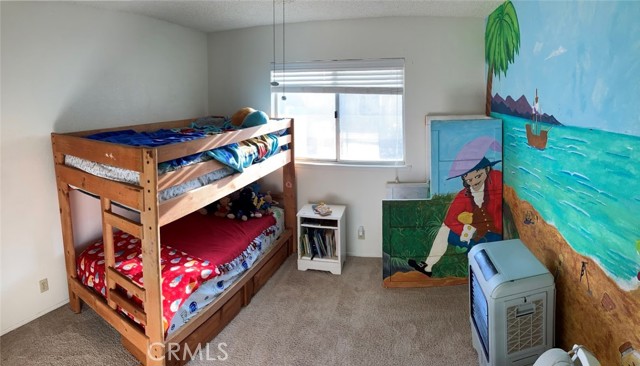 2113 Hillcrest Ave, Rosamond CA: https://media.crmls.org/medias/0bb8e470-4441-49a5-aa99-148cb0a5d495.jpg