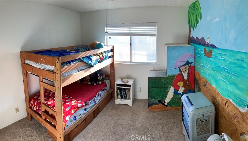https://media.crmls.org/medias/0bb8e470-4441-49a5-aa99-148cb0a5d495.jpg?preset=X-Large