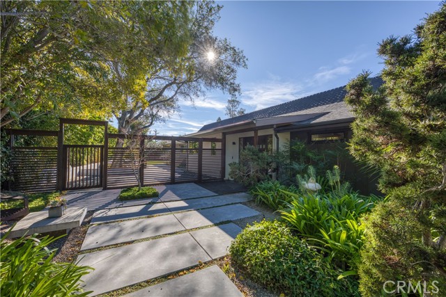 Detail Gallery Image 5 of 45 For 1652 Encino Court, San Luis Obispo,  CA 93401 - 5 Beds | 3/1 Baths