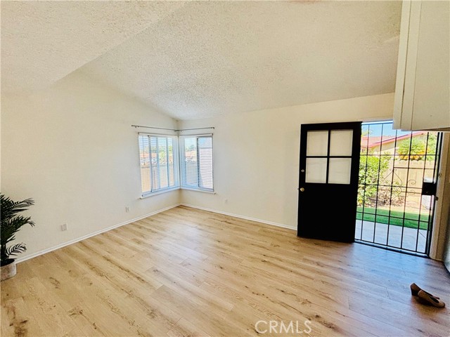 Detail Gallery Image 8 of 10 For 1678 Anacapa Dr, Camarillo,  CA 93010 - 1 Beds | 1 Baths