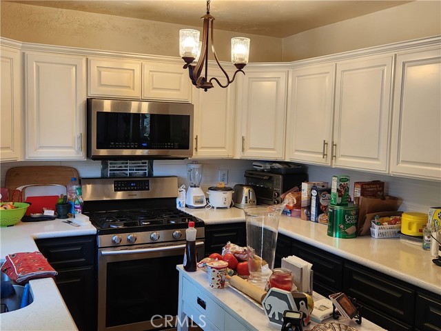 Detail Gallery Image 12 of 23 For 2164 Outer Hwy 2, Wrightwood,  CA 92397 - 2 Beds | 2 Baths