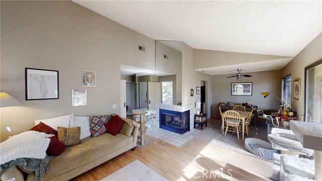 Detail Gallery Image 3 of 14 For 600 Central Ave #372,  Riverside,  CA 92507 - 1 Beds | 1 Baths