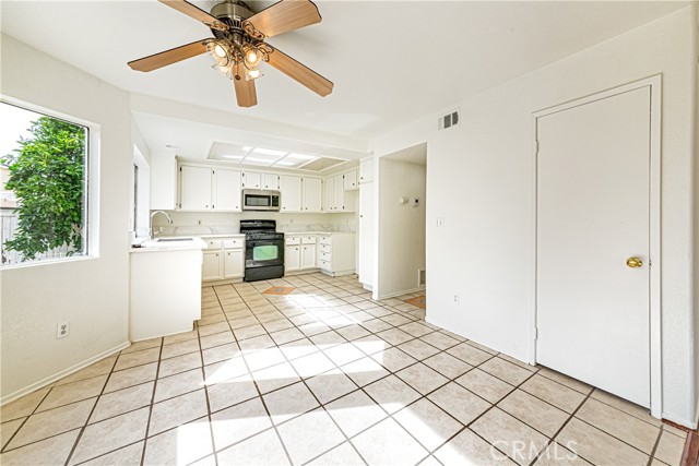 Detail Gallery Image 14 of 44 For 1834 Carolann St, Pomona,  CA 91766 - 3 Beds | 2/1 Baths