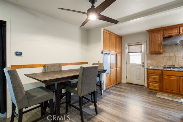 23921 Hamlin Street, West Hills CA: https://media.crmls.org/medias/0bbb45c4-bb6d-4f11-a3af-a77503a8e143.jpg
