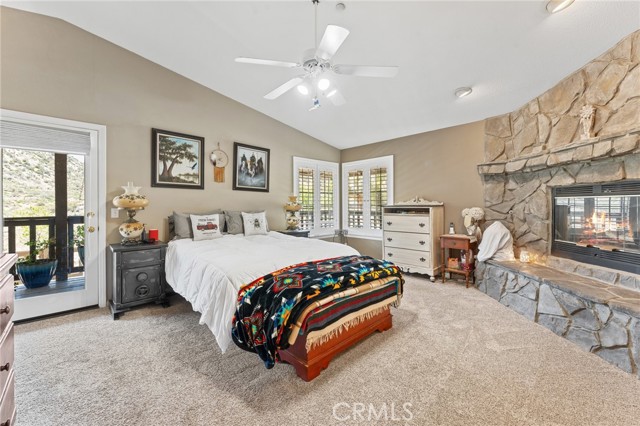 Detail Gallery Image 14 of 39 For 8130 Desert View Rd, Pinon Hills,  CA 92372 - 3 Beds | 2 Baths
